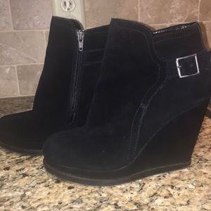 Black bootie